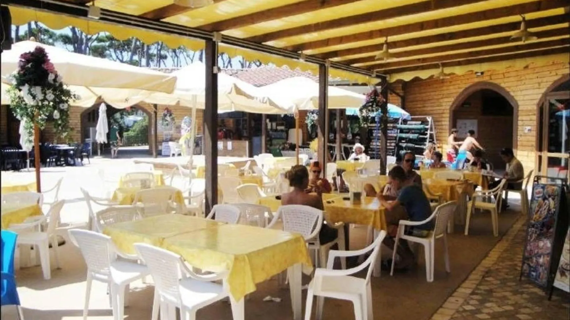 Ein Grosses Mobilheim Auf Einem Campingplatz Nahe Dem Meer Und Dem Badeort Viareggio Italia