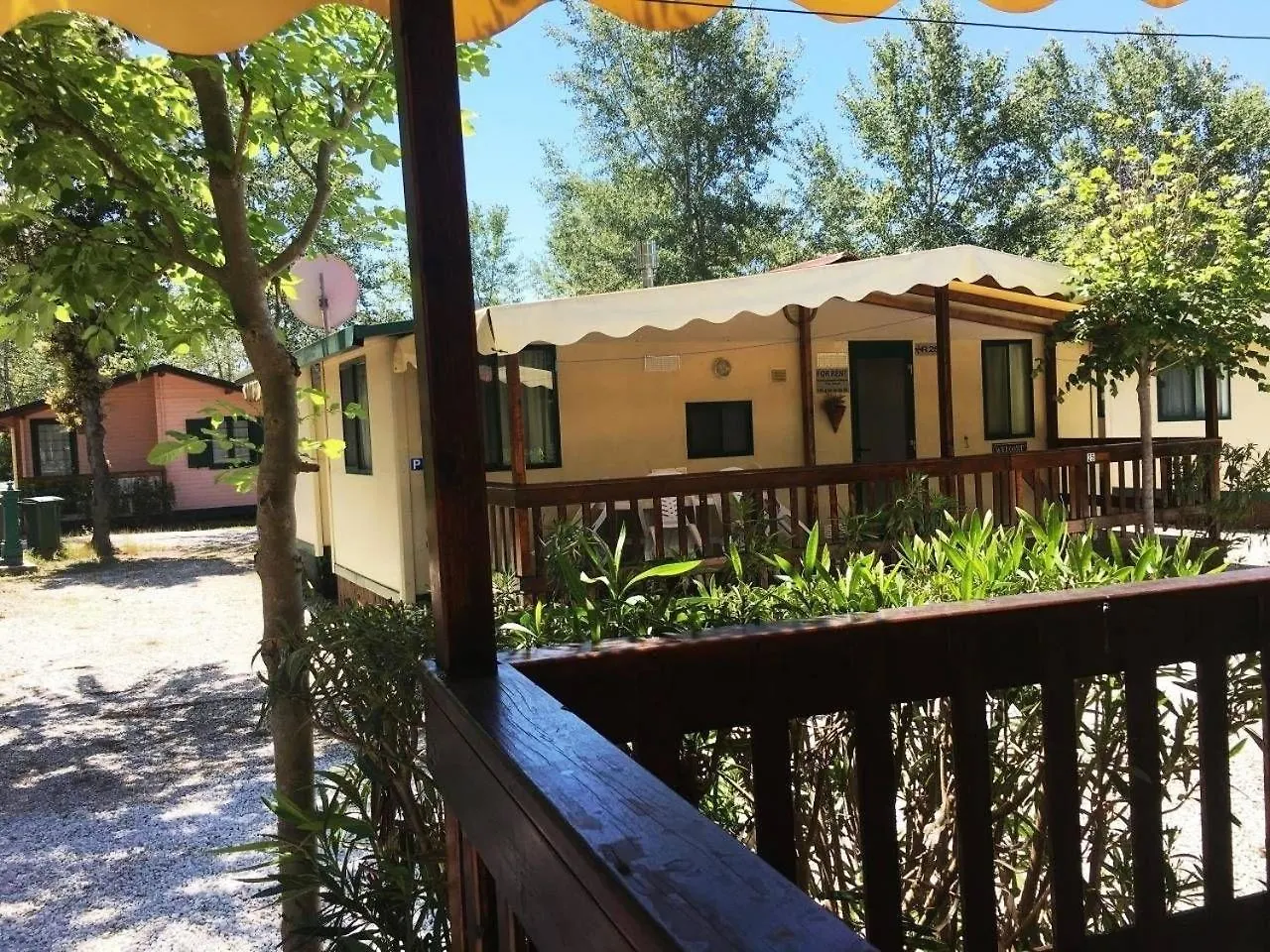 Ein Grosses Mobilheim Auf Einem Campingplatz Nahe Dem Meer Und Dem Badeort Viareggio 0*,  Italy