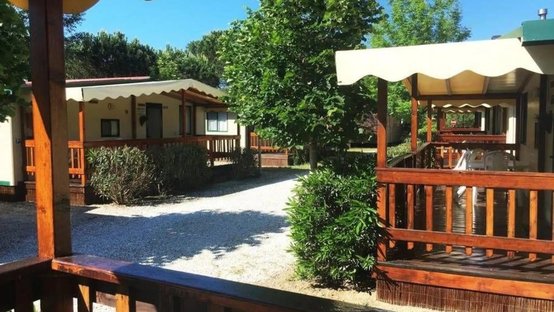 Ein Grosses Mobilheim Auf Einem Campingplatz Nahe Dem Meer Und Dem Badeort Viareggio Apartment